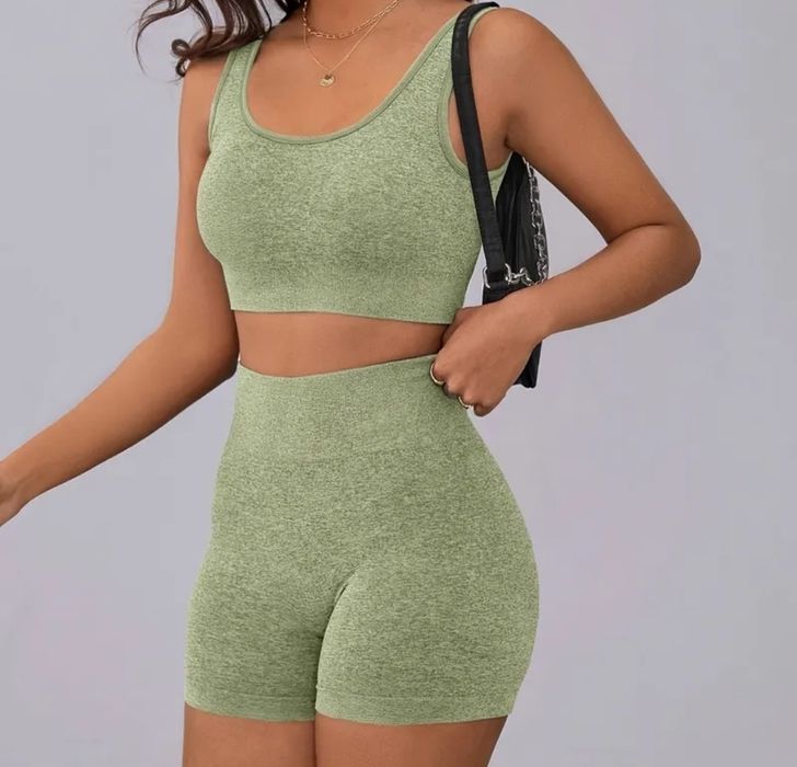 Топ+шорты размер L