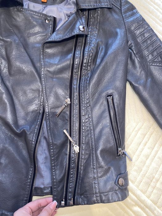 Продам кожанку в отличном состоянии