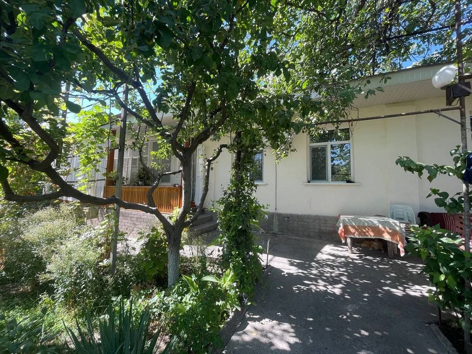 Дом в Чукурсае 14 соток