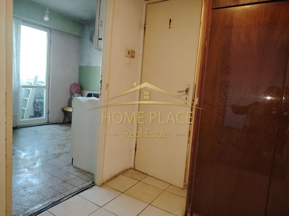 Двустаен апартамент за ремонт