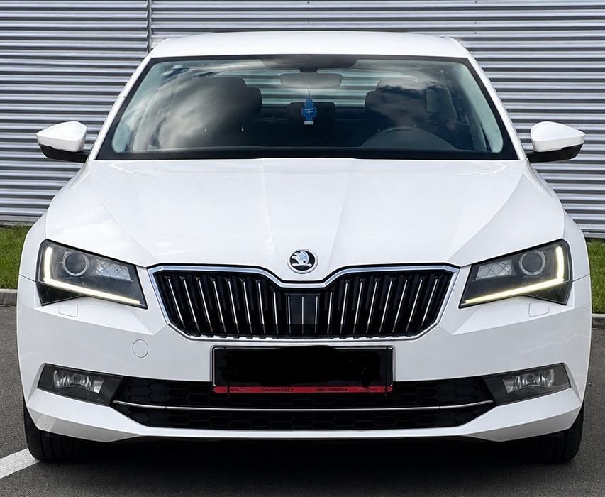 SKODA Superb 2019 — imagine 2