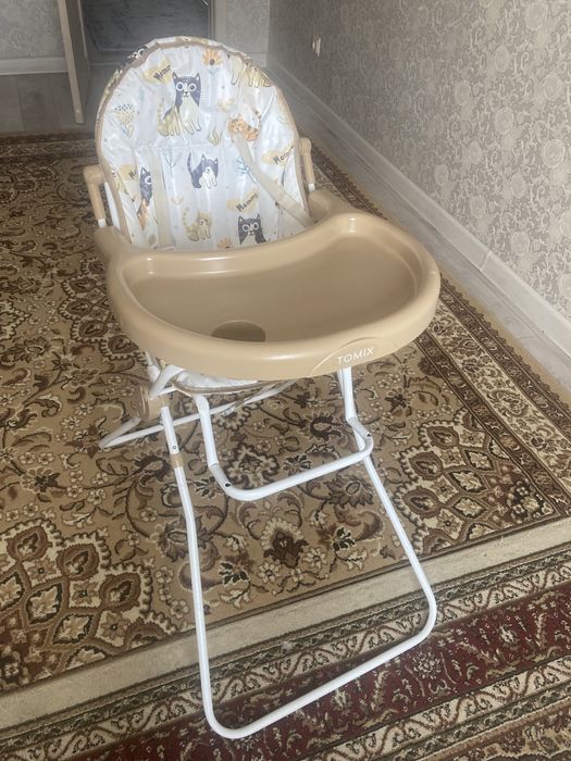 Стол для кормление малыша