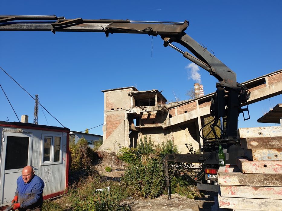 Транспорт с камион с кран - София и страната