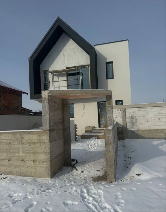 De vanzare casa cu 3 dormitiare, 15 min de Mun.Brasov, Romania