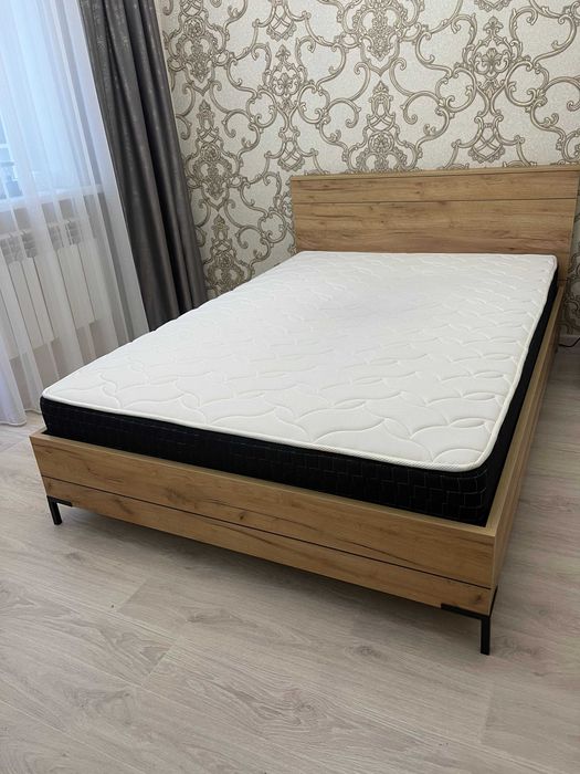 Продам кровать 140/200