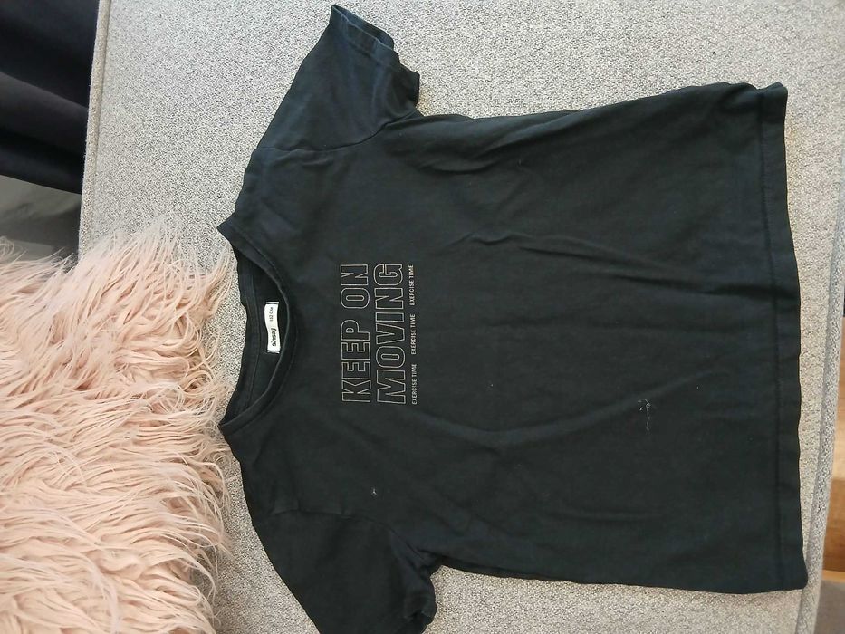 Дрехи по 5 евро всяка