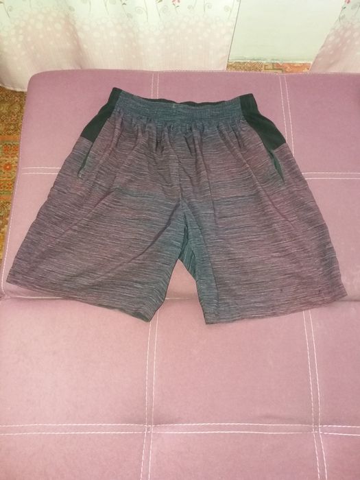 Шорты размер 32 Шорты Manchester United