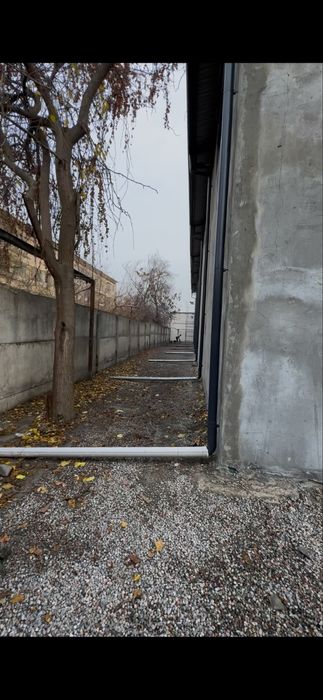 Продаётся нежилое здание в Сергелийском районе площадью 19 соток.