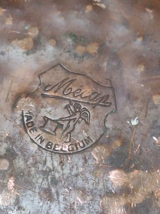 Голяма ръчно кована медна ваза