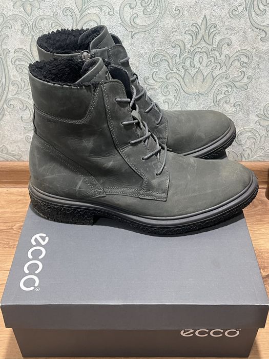 Продам ботинку Ecco