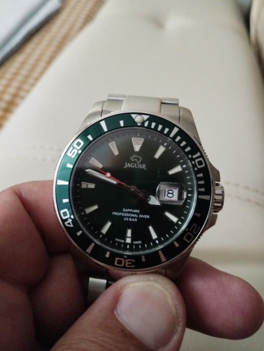 Jaguar executive diver