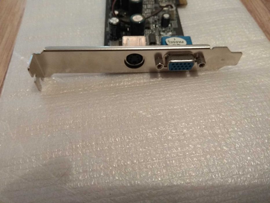 Продам видеокарту nVIDIA AGP-4000