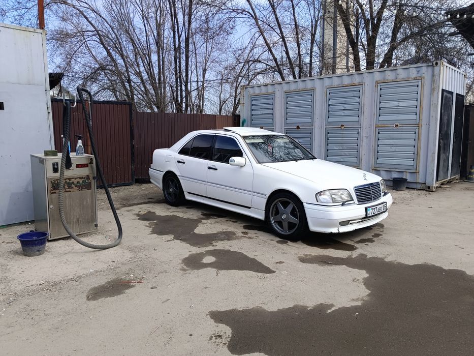 Мерседес  С 280 гв1995г