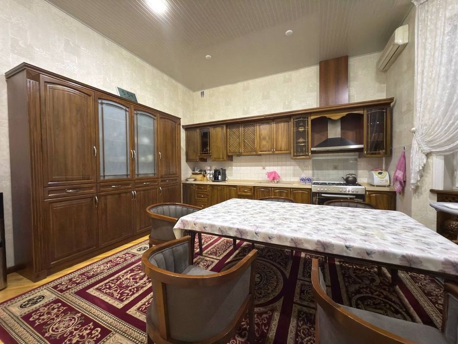 Евродом Домбрабад Угловой 5.4 соток 3 уровня 7 комнат 5 с/узлов 700м²