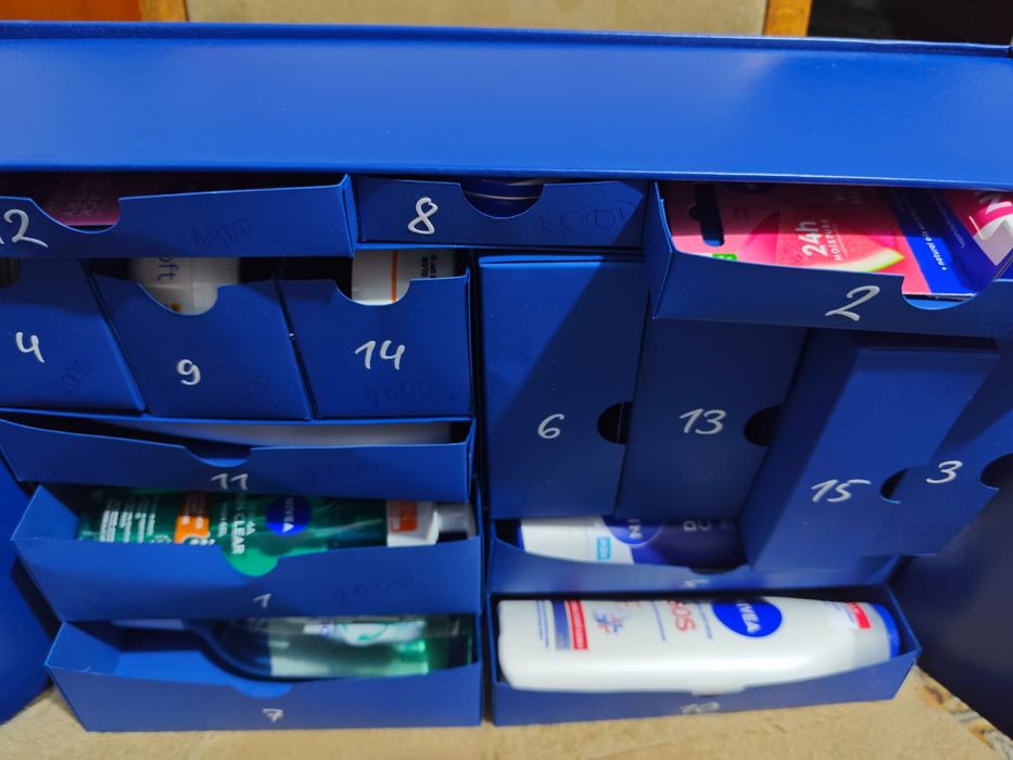 Адвент календарь косметики