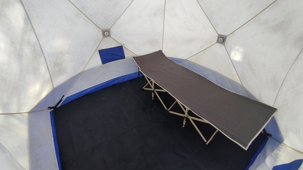 Продам 3-х слойную палатку