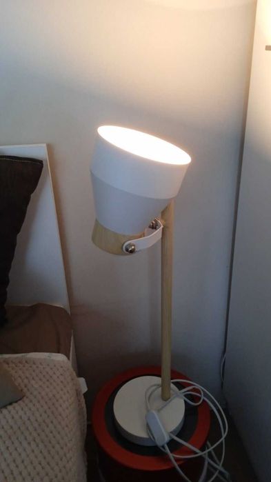 настолни нощни лампи