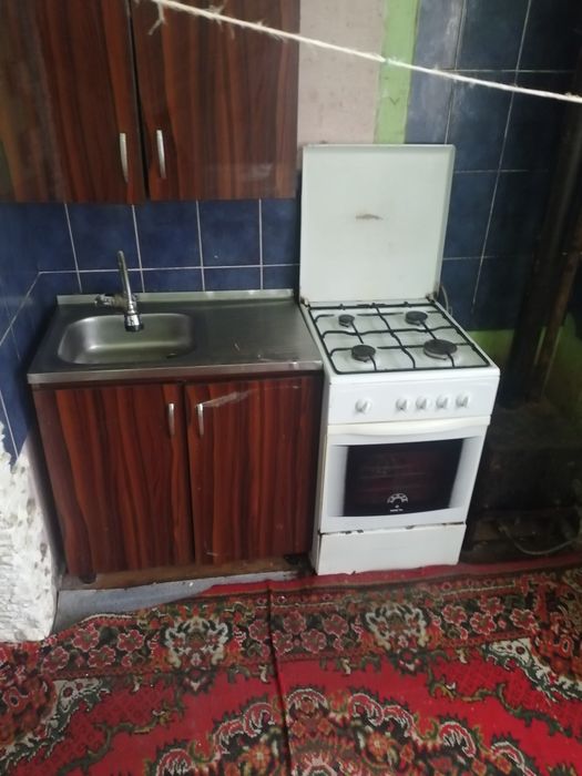 3 xonali kvartira ijaraga beriladi.