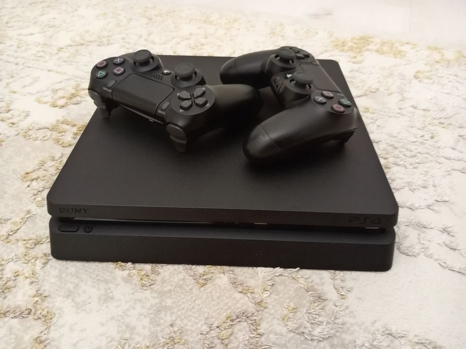 playstation 4 slim