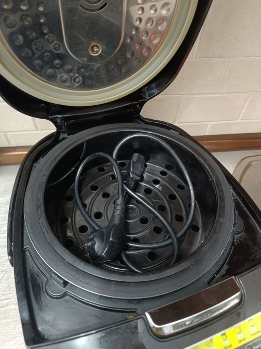 Продам мультиварку в хорошем состоянии