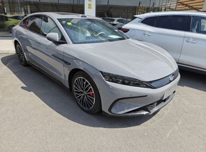 Byd xan Lidar 701 km end fulli. Notarius