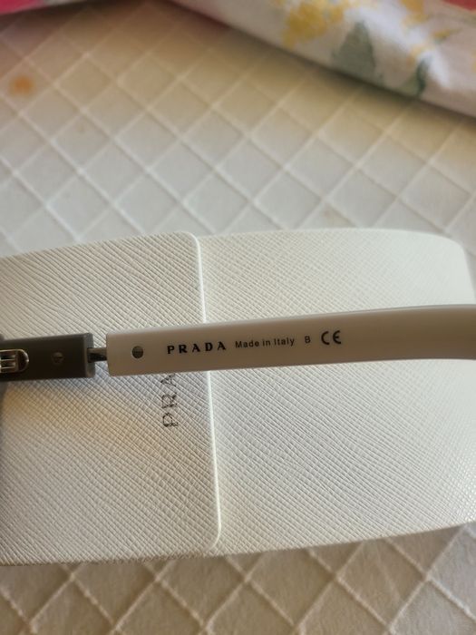 Слънчеви очила Prada