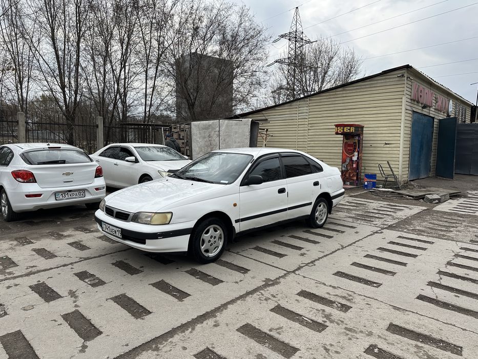 Карина Е 1.6 в хорошем сост