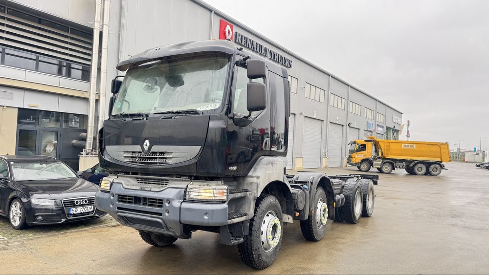 Renault  kerax 8x4 500 cp