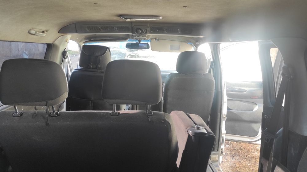 Продам машину хендай старекс