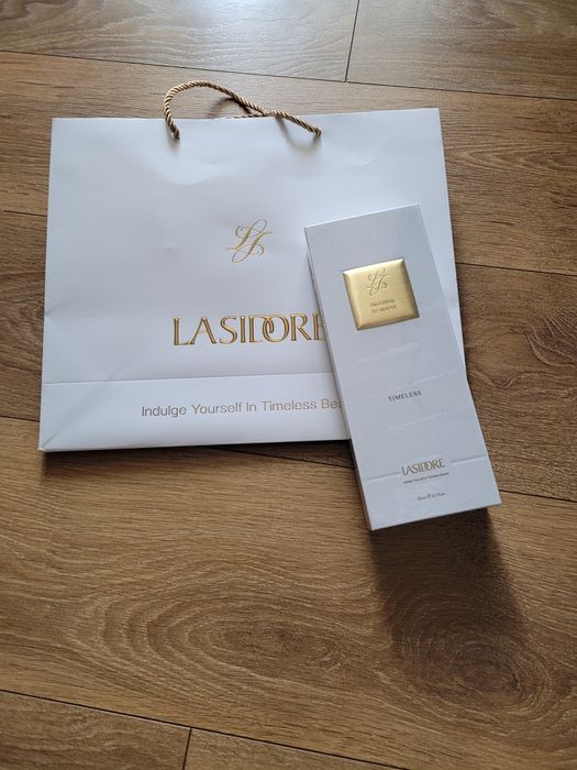 Lasidore tratament anti îmbătrânire pt zona sub ochi și ridurile fine