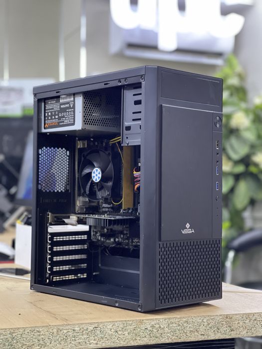 Офисный компьютер