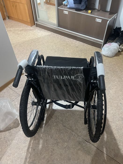 продам взрослую коляску новая