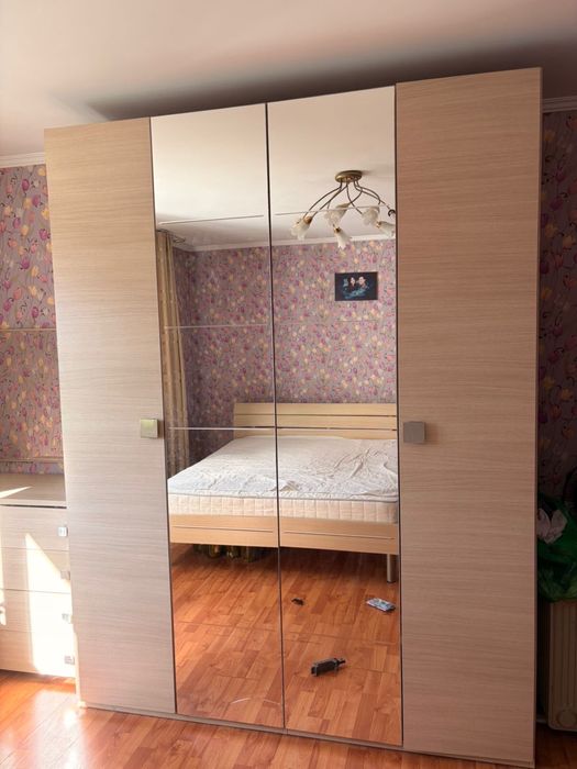 Срочно продам спальный гарнитур