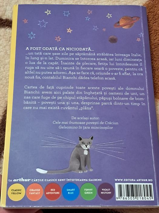 Vând cartea Povești la telefon.