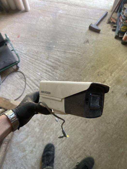 Cameră Supraveghere Hikvision 5MP TurboHD Varifocală 2.8-12mm