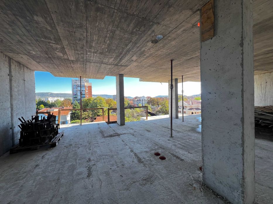 Продава се Тристаен апартамент в Севлиево - 98 кв.м за 930 €/кв.м - Снимка #2