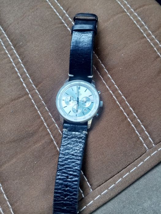 Часы наручные в хорошем состоянии