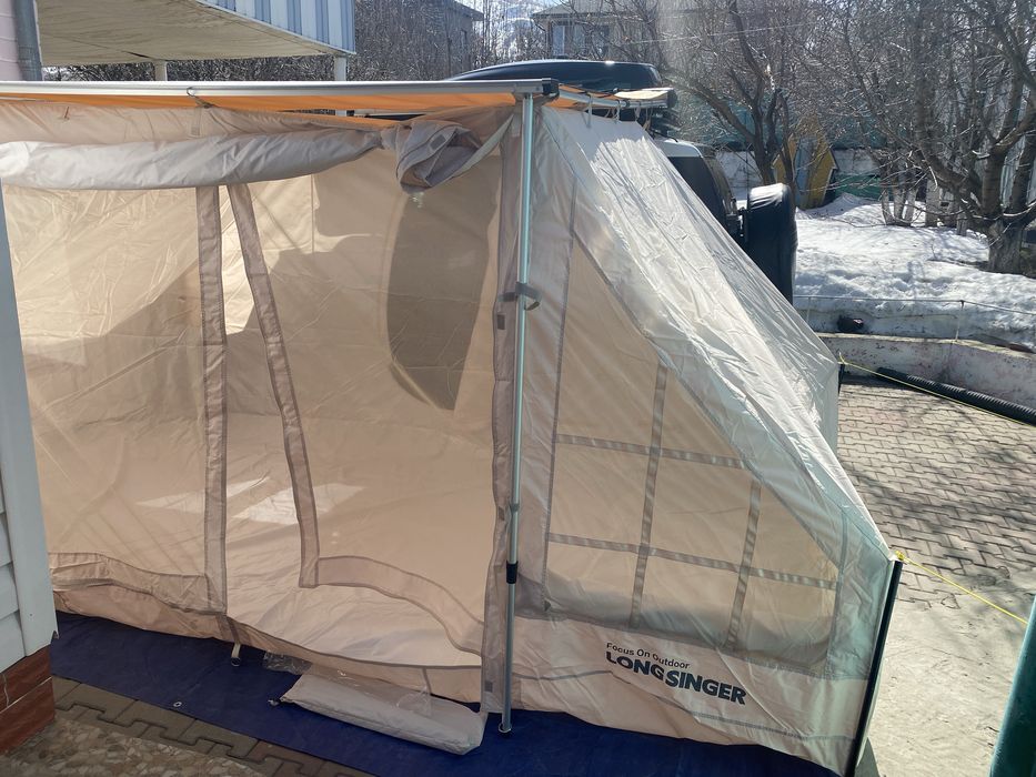 Маркиза 2х2,5. +палатка 4х2,2.