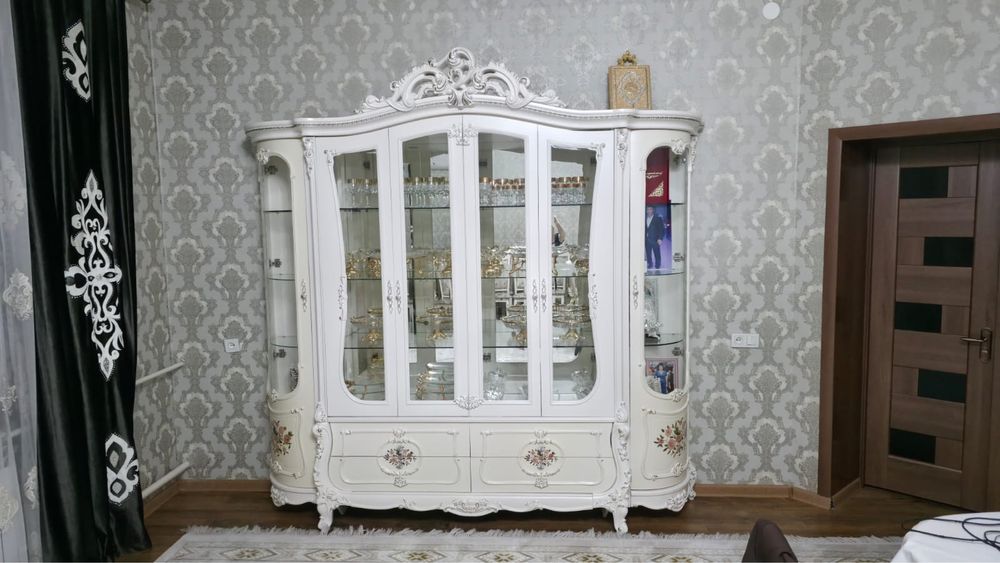 Гостиный гарнитур в отличном состояний