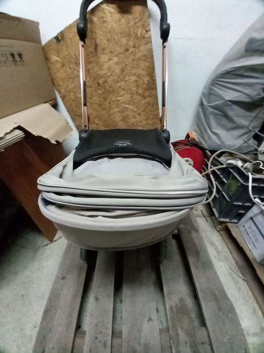 Нова цена!!! Chicco Бебешка комбинирана количка 2в1 One4ever Desert