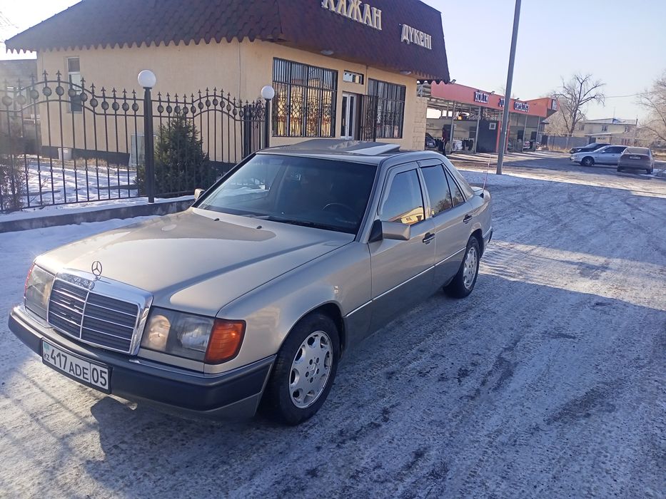 Продам Мерса 124