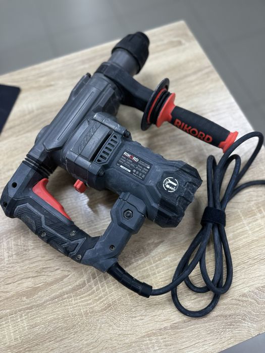 Перфоратор Rikord R32001 (ТМ79)