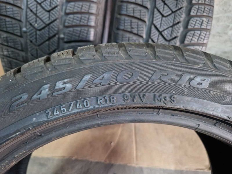 4 Pirelli R18 245/40
зимни гуми DOT3418