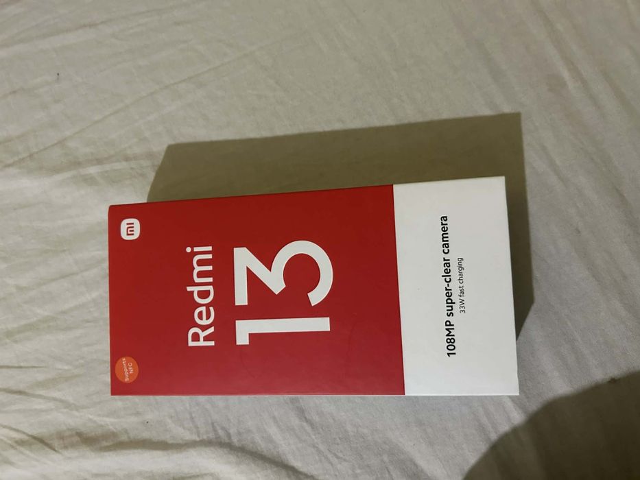 Телефон Redmi 13