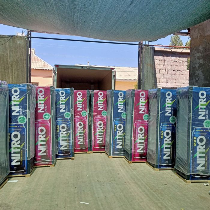 Скидка !!! Продаются витринные холодильники.