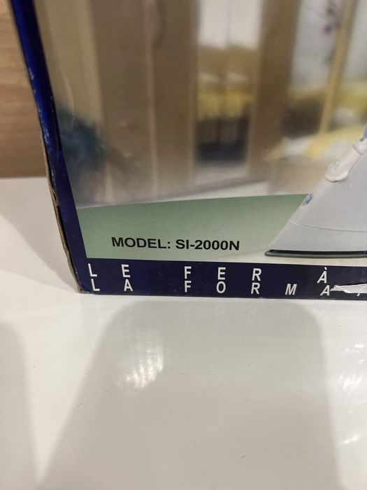 Утюг Binatone новый