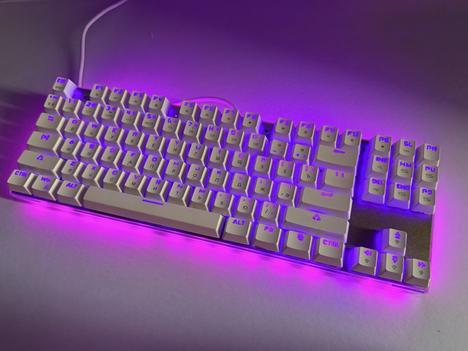 Продается механическая игровая клавиатура