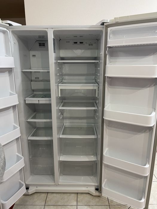 Холодильник фирмы«LG»