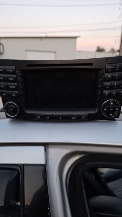 Мултимедия за Мерцедес w211