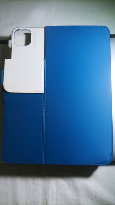 Продается iPad A16 128гб цвет золотой